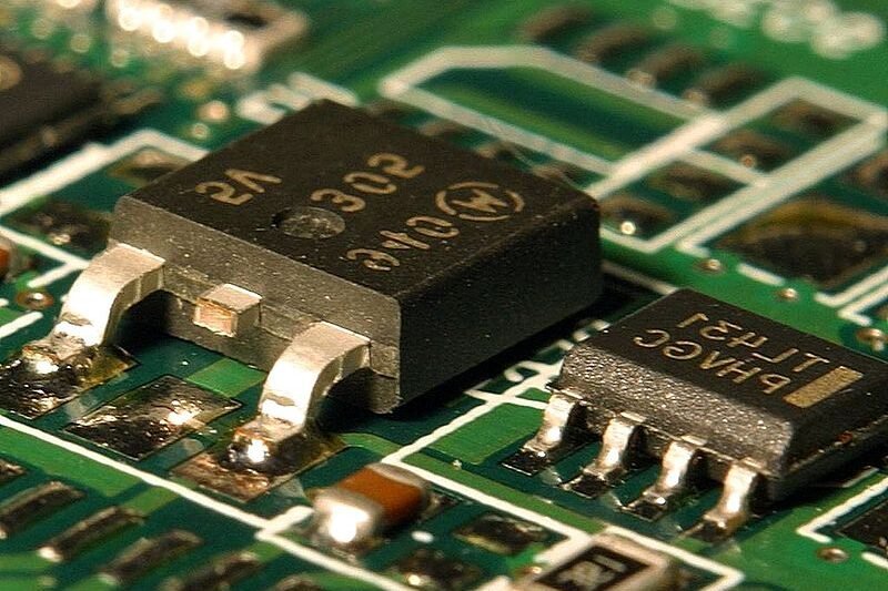 Texas Instruments Stock Decline: 5 Key Insights from Jim Cramer on Management’s Tone