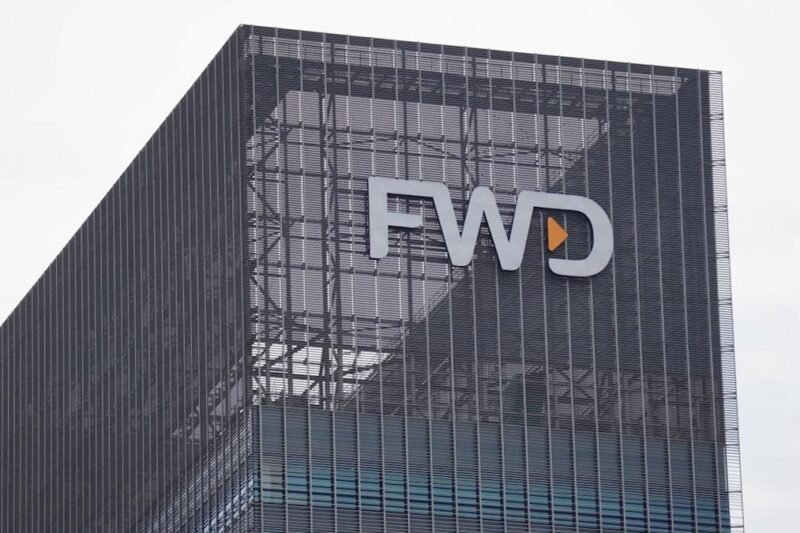 FWD Group Achieves Successful Debut on Hong Kong Stock Exchange: A New Era Begins