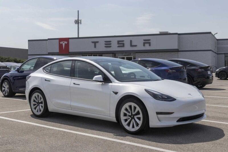 Tesla Secures Major Chip Supply Deal with Samsung: What It Means for TSLA Stock Growth