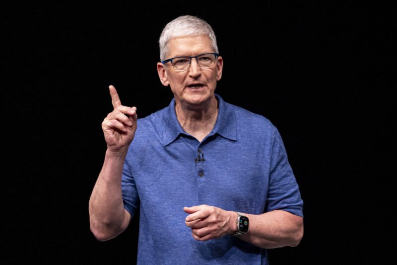 Apple CEO Reveals Game-Changing Vision for 2024: 5 Key Innovations to Watch