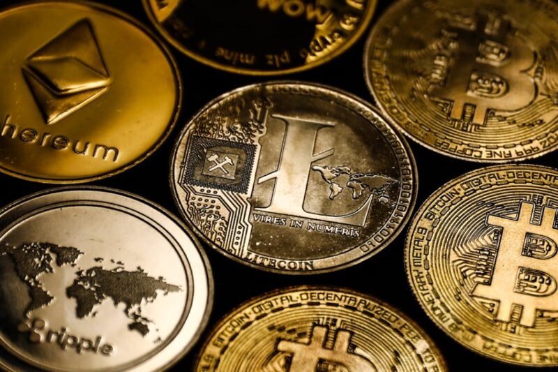 How to Choose the Safest Cryptocurrencies for New Investors